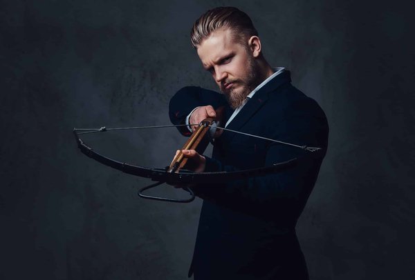 Utiliser une arbalète pour la survie : guide et conseils